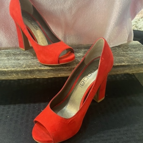 Red Open Toe High Heels Size 6 1/2 - Picture 9 of 15